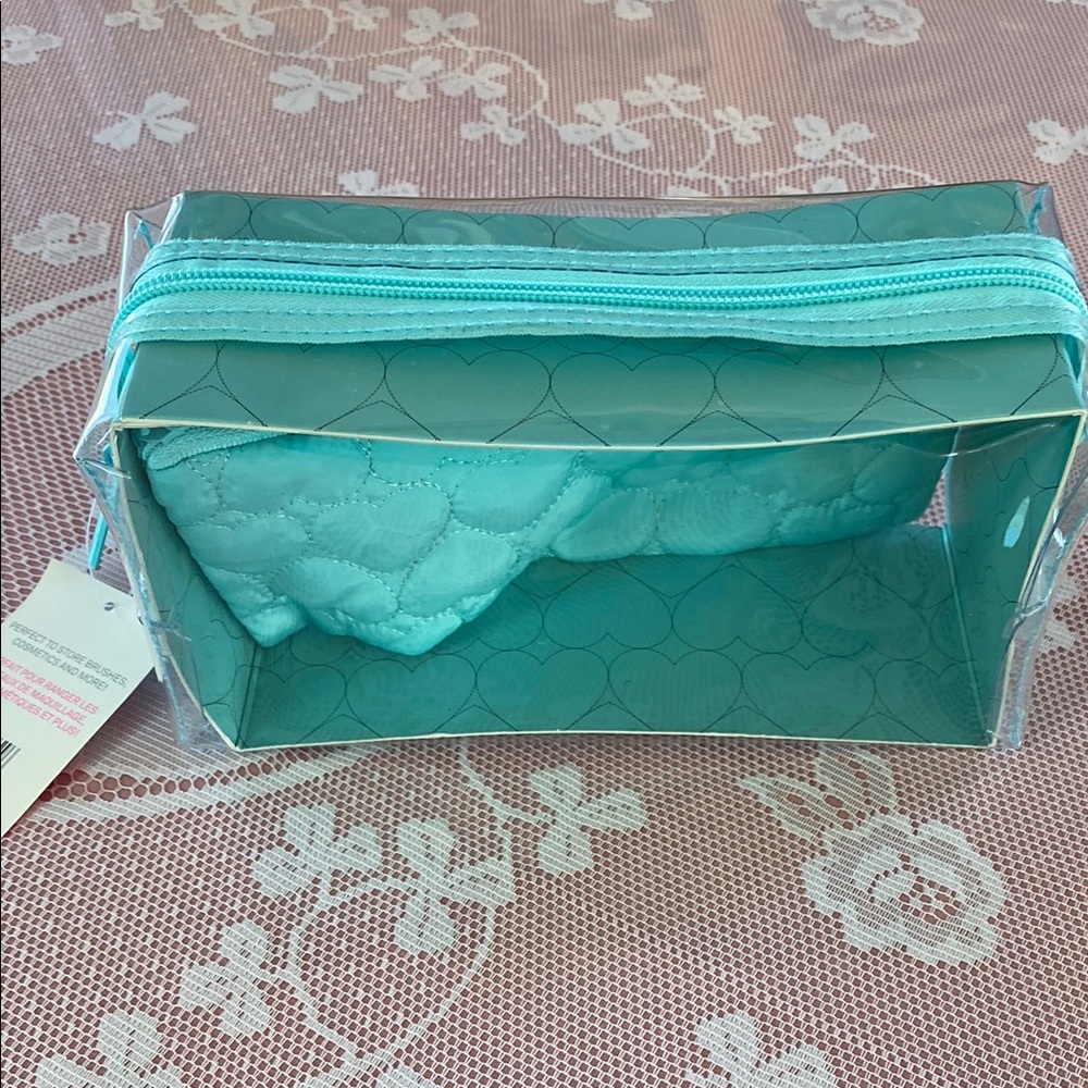 Clear Cosmetics Case with Turquoise Quilted Pouch